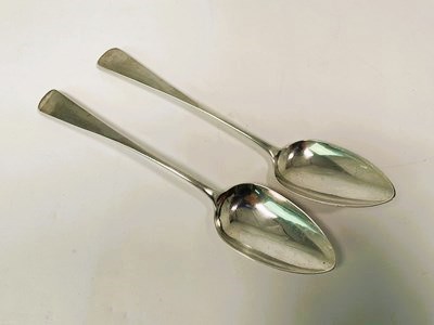Lot 549 - JOSEPH GOSS; a near pair of George III serving...