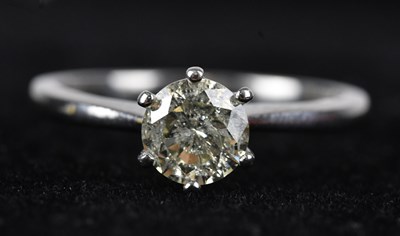 Lot 371 - An 18ct white gold diamond solitaire ring,...