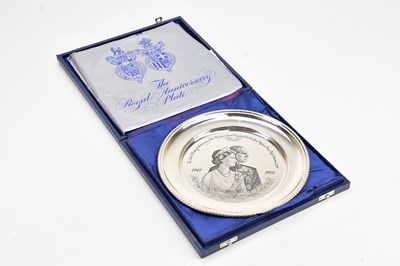 Lot 419 - JOHN PINCHES; a contemporary sterling silver...