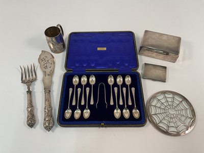 Lot 526 - A collection of hallmarked silver objects...
