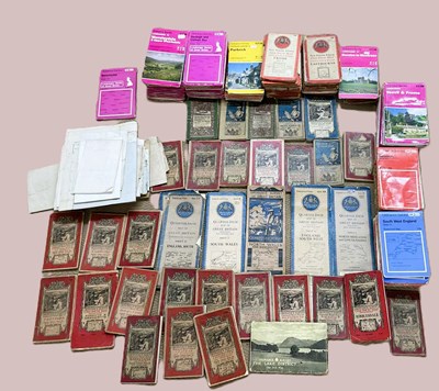 Lot 334 - A collection of approximately one hundred and...
