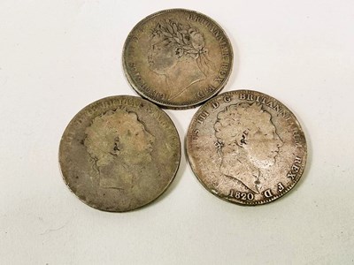 Lot 424 - A collection of three George IV crowns...