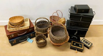 Lot 67 - A quantity of wicker baskets and trays,...
