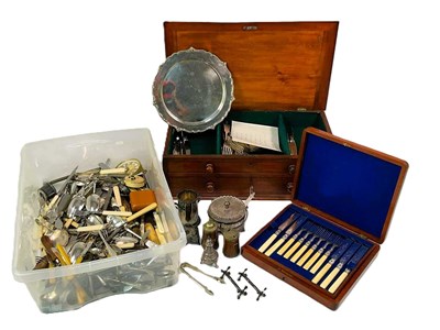 Lot 590 - A mahogany cutlery case with hinged top, and...