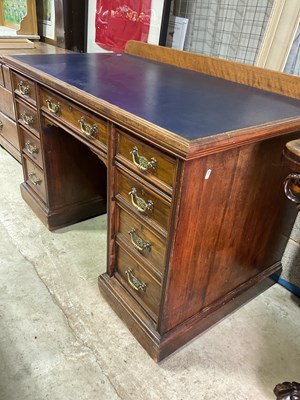Lot 692 - An early 20th century twin pedestal nine...