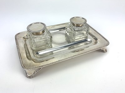 Lot 801 - MACKAY & CHISHOLM; a George V hallmarked...