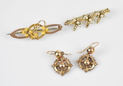 Lot 141 - Two Edwardian 9ct gold brooches, including a...