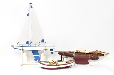 Lot 470 - Three pond yachts, including a wooden radio...