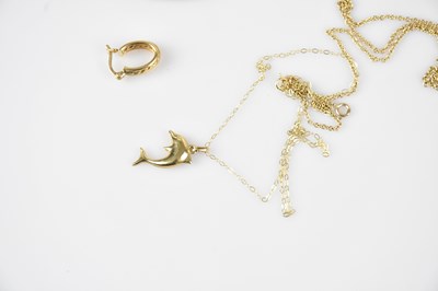 Lot 37 - A selection of yellow metal jewellery, testing...