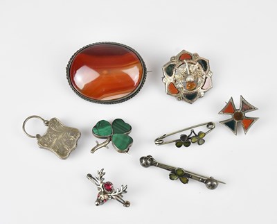 Lot 627 - A collection of late 19th century agate and...