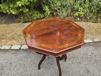 Lot 20 - An Edwardian mahogany octagonal top centre...