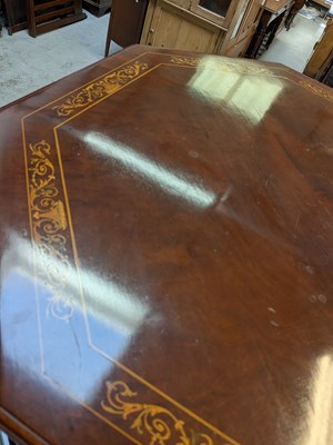 Lot 20 - An Edwardian mahogany octagonal top centre...