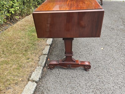 Lot 47 - A late 19th/early 20th century mahogany sofa...