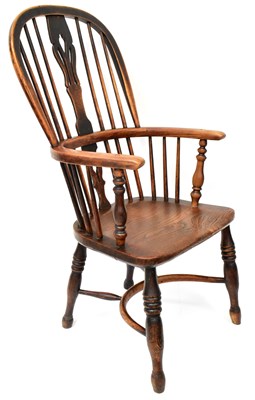 Lot 50 - A 19th century ash and elm Windsor open...
