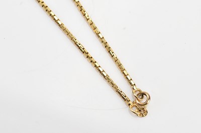 Lot 33 - A 9ct yellow gold box link bracelet, length...
