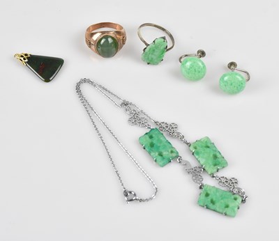 Lot 583 - A collection of Chinese jewellery, including a...