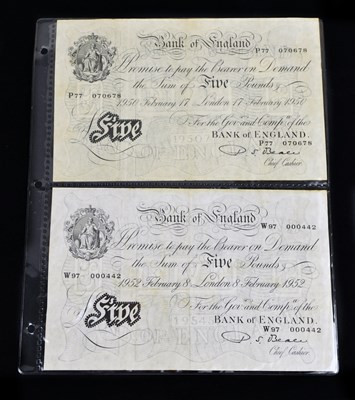 Lot 580 - THE BANK OF ENGLAND; two white £5 notes, chief...