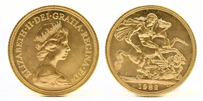 Lot 1428 - An Elizabeth II full sovereign, 1982.