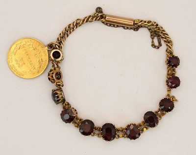 Lot 1536 - A late 19th/early 20th century yellow metal...