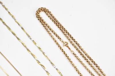 Lot 5 - A selection of 9ct gold jewellery including a...