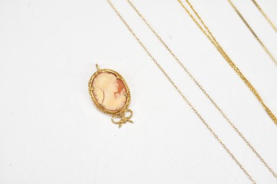 Lot 5 - A selection of 9ct gold jewellery including a...