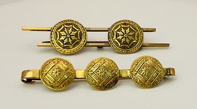 Lot 441 - Two Victorian 15ct yellow gold button bar...