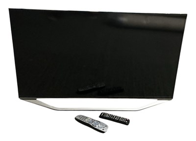 Lot 650 - SAMSUNG; a 40" flatscreen television and stand...