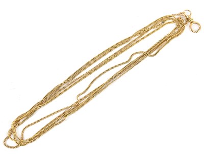 Lot 568 - A yellow metal fine link chain, weight 8.9g.
