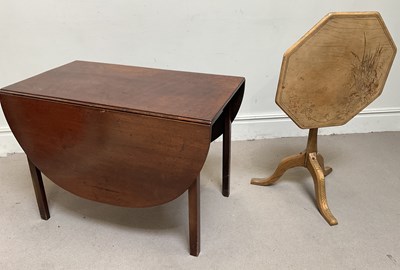 Lot 142 - A 19th century mahogany drop-leaf table,...
