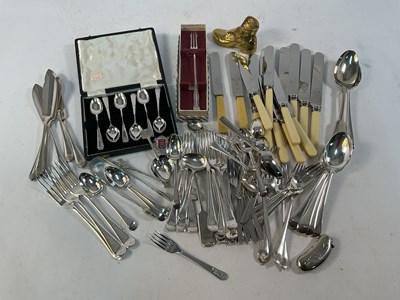 Lot 539 - A quantity of silver plated flatware, the...
