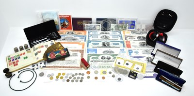 Lot 265 - Mixed collectibles including four pens...