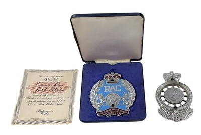 Lot 465 - A cased limited edition 'RAC The Queen's...