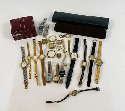 Lot 520 - A collection of predominantly lady's...