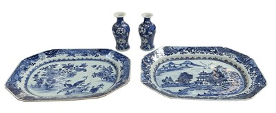 Lot 1028 - Two 18th century Chinese blue and white meat...