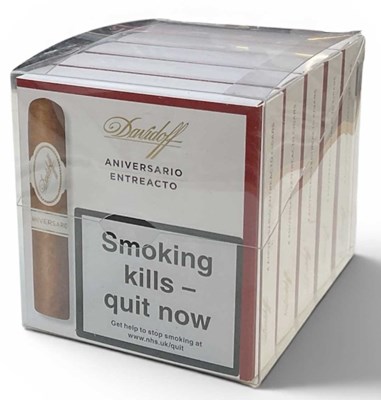 Lot 393 - DAVIDOFF; five sealed packs of four...