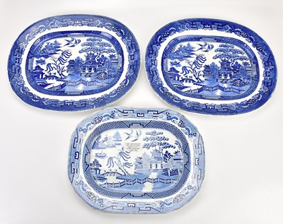 Lot 1585 - A 19th century 'Willow' pattern meat plate,...