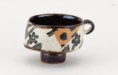 Lot 323 - JOHN MALTBY (1936-2020); a small stoneware...