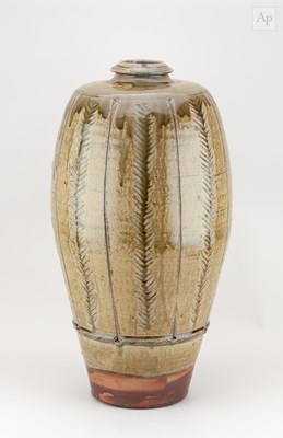 Lot 438 - MIKE DODD (born 1943); a very large stoneware...