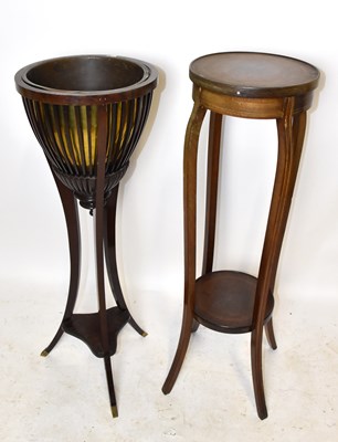 Lot 1653 - An Edwardian mahogany jardinière stand