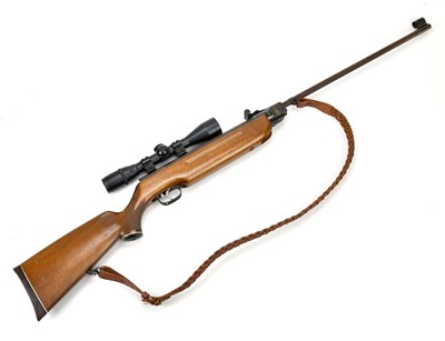 Lot 1120 - WEIHRAUCH; a HW35 air rifle, kal. 5.5.