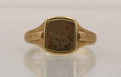 Lot 1403 - A 9ct yellow gold signet ring, with the...