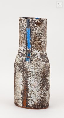 Lot 569 - ROBIN WELCH (1936-2019); an oval stoneware...