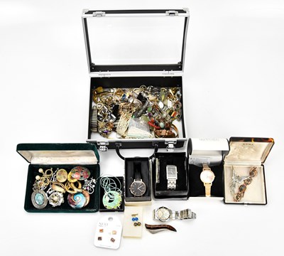Lot 615 - A quantity of costume jewellery including...