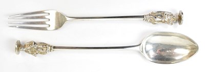 Lot 709 - JOSIAH WILLIAMS & CO; a Victorian hallmarked...