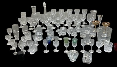Lot 817 - A quantity of assorted cut and crystal...