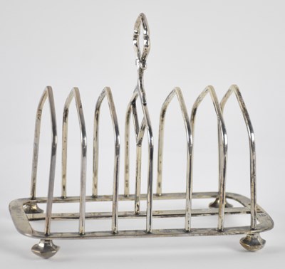 Lot 1187 - BARKER BROS SILVER LTD; a George V hallmarked...