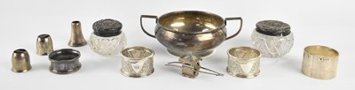 Lot 1163 - DEAKIN & FRANCIS LTD; a George V hallmarked...
