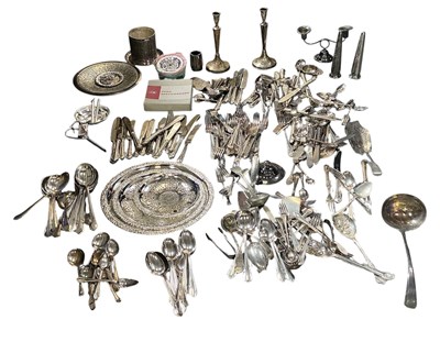 Lot 1076 - A large quantity of assorted silver plated...