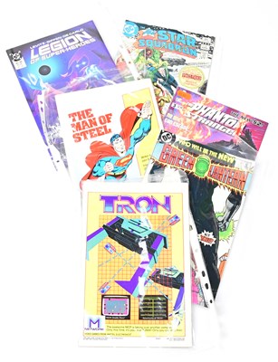 Lot 623 - A collection of DC, Marvel and other comics,...
