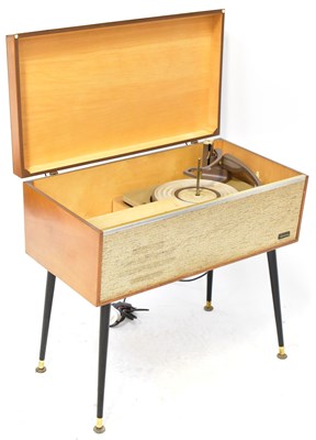 Lot 638 - SPINNEY; a small retro stereogram, raised on...